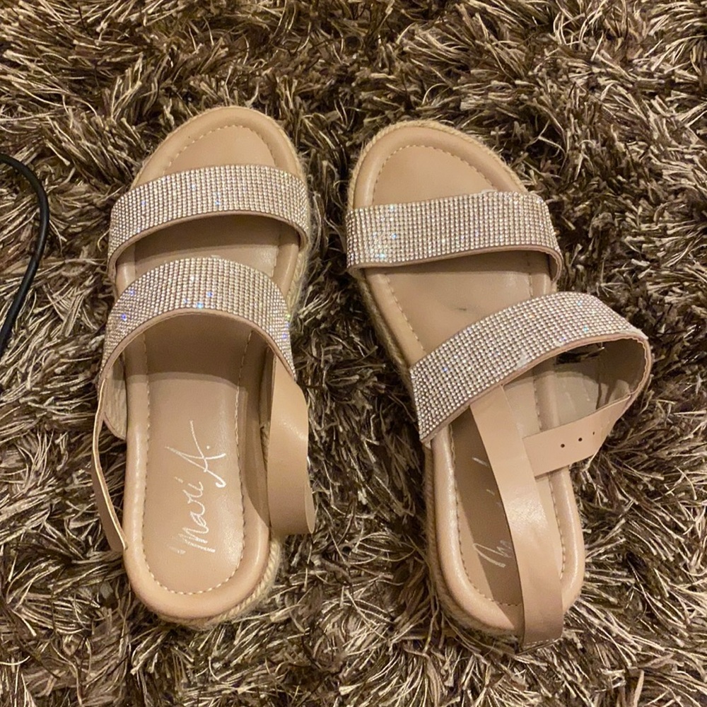 Platform sandals